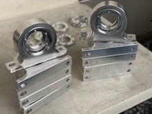 Load image into Gallery viewer, free lander carrier bearing housing set